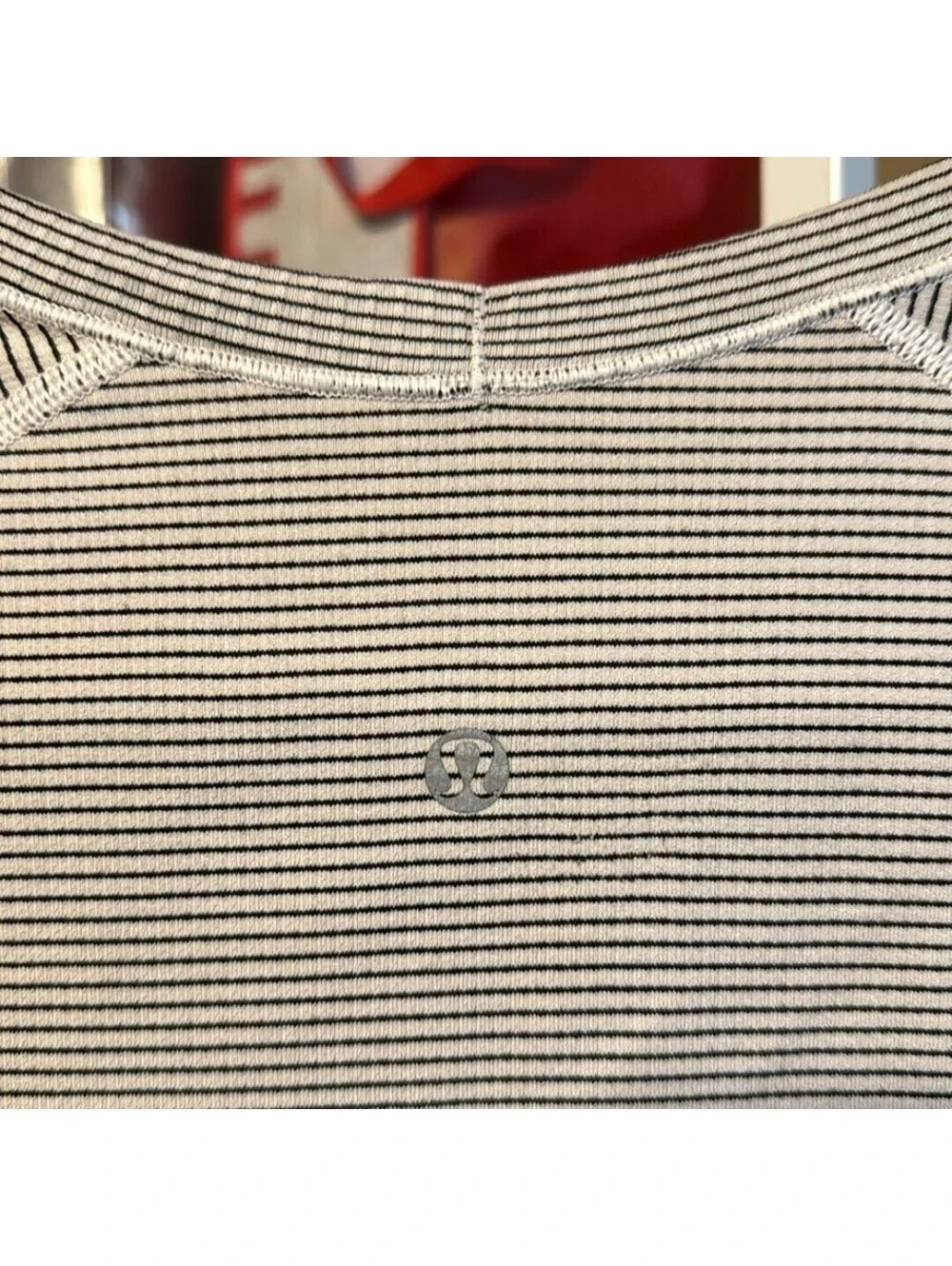 Lululemon Swiftly Tech Short Sleeve VNeck Sz 6 Tempo Stripe White Black 648